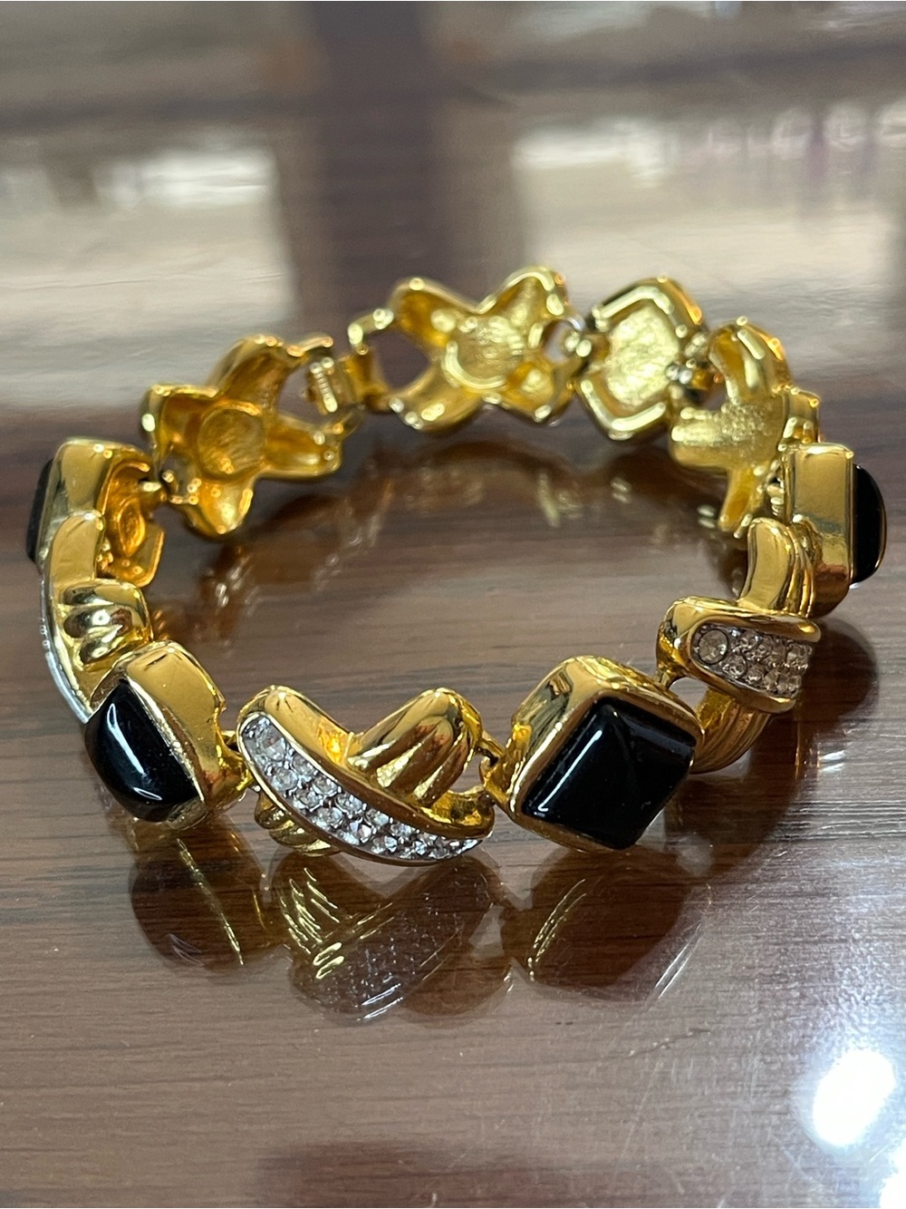 Sarah Coventry Essentials 1990 Black Bracelet